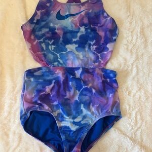Nike Multicolor Athletic Swimsuit girls L